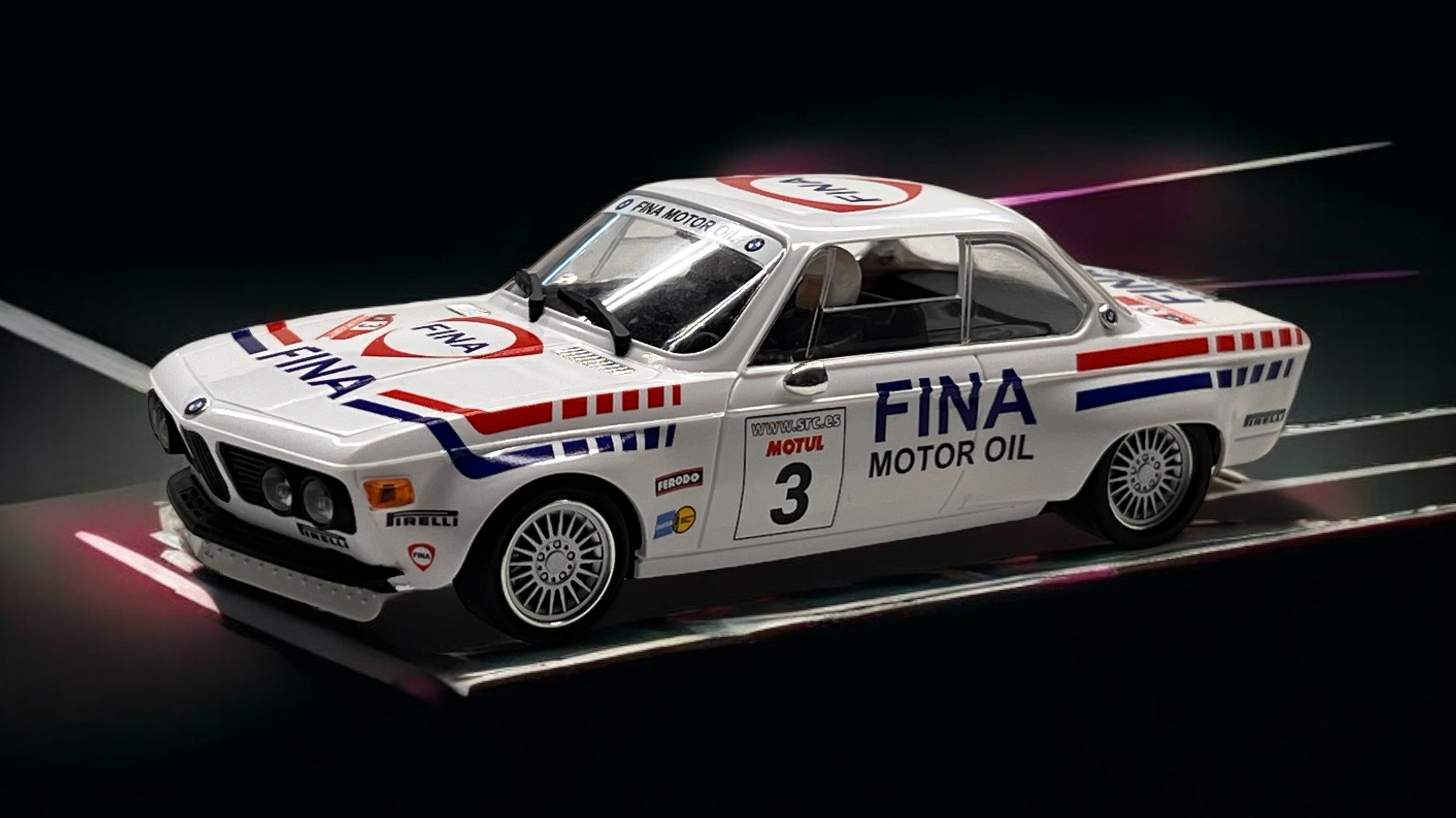 Colocación calcas BMW 2.8CS CHRONO LEGENDS - FINA TRIBUTE